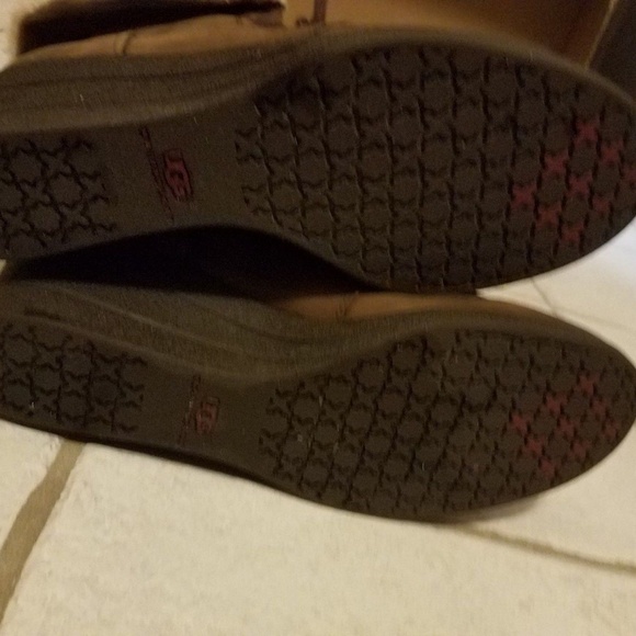 UGG Brown Lea Waterproof Fur Boots W Zea--Size 9M - Picture 3 of 8